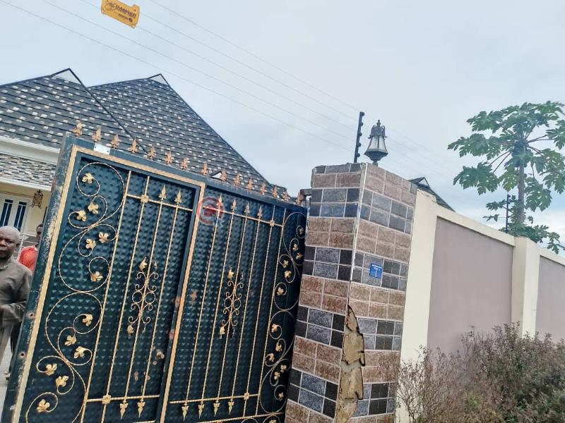 Flat & Apartment For Sale Olodo Bank Pagun Area Ibadan Oyo - 2