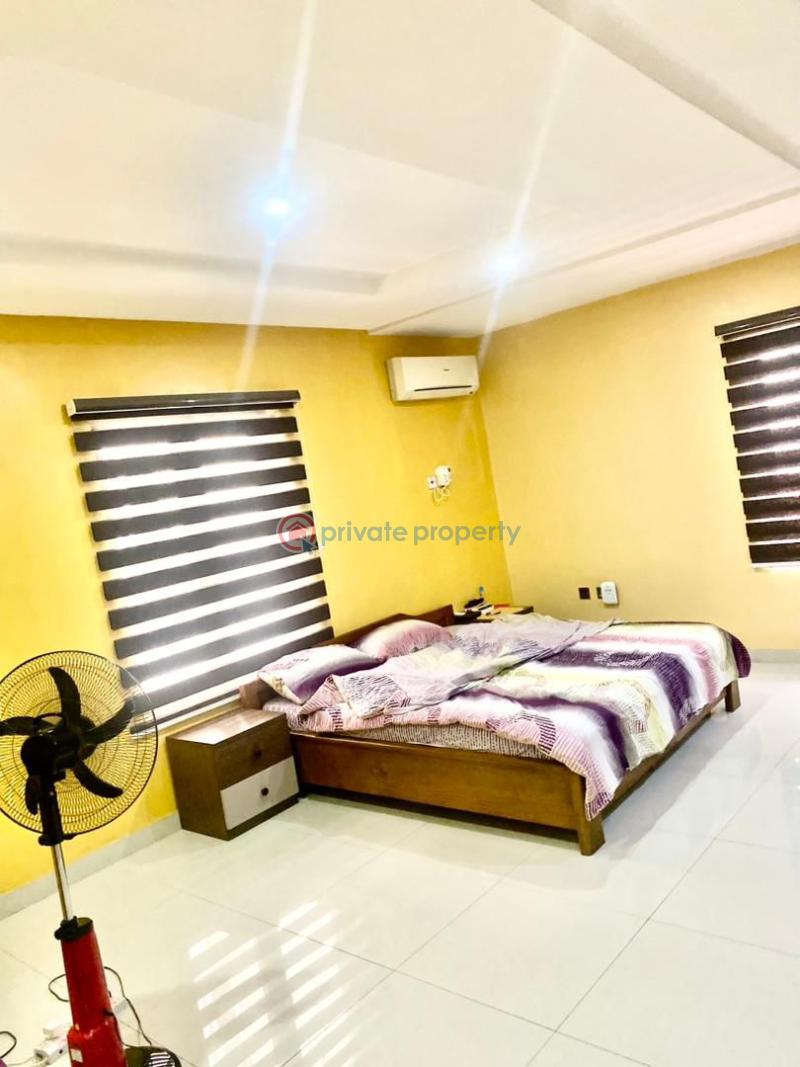 3 bedroom Maisonette For Sale Mojisola Onikoyi Estate Lagos - 5