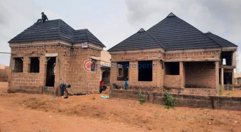 3 bedroom Block Of Flats For Sale Unique Estate Alakaloko Community Olomore. Oke Mosan Abeokuta Ogun - 2