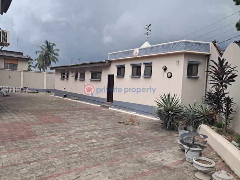 10 bedroom Detached Duplex For Sale Omole Phase2 Ikeja  Lagos - 2