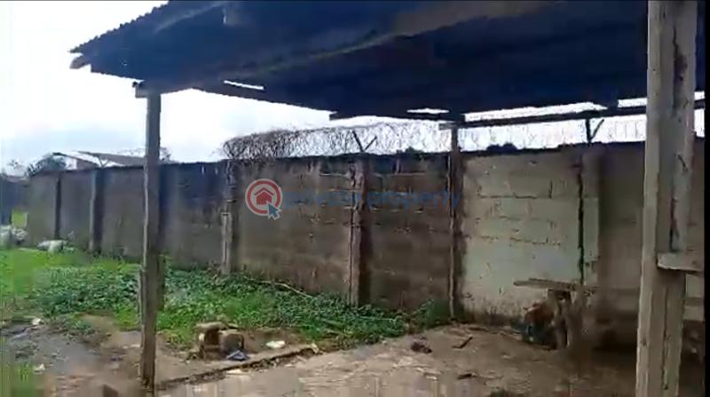 Mixed use Land For Sale Before Balm Of Gilead Worship Center , Benin City. Benin Edo - 2