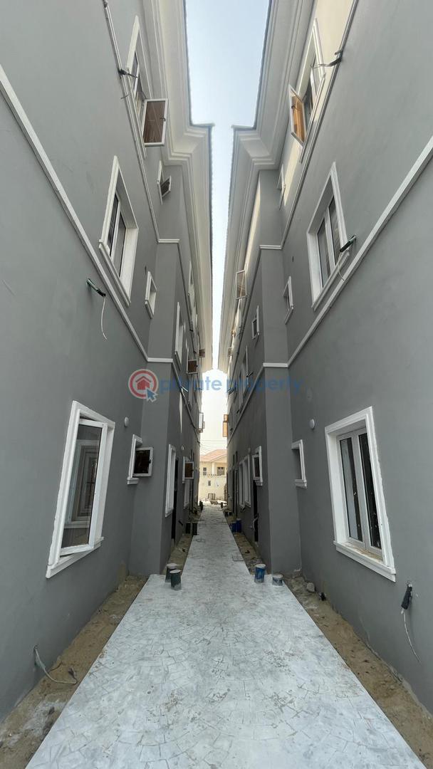 10 bedroom Block Of Flats For Sale Lekki Phase 1 Lagos - 3