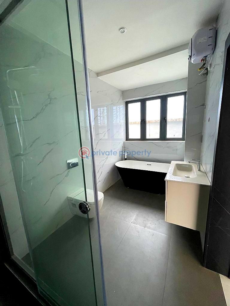 4 bedroom Detached Duplex For Sale Chevron Drive Lekki Lagos - 11