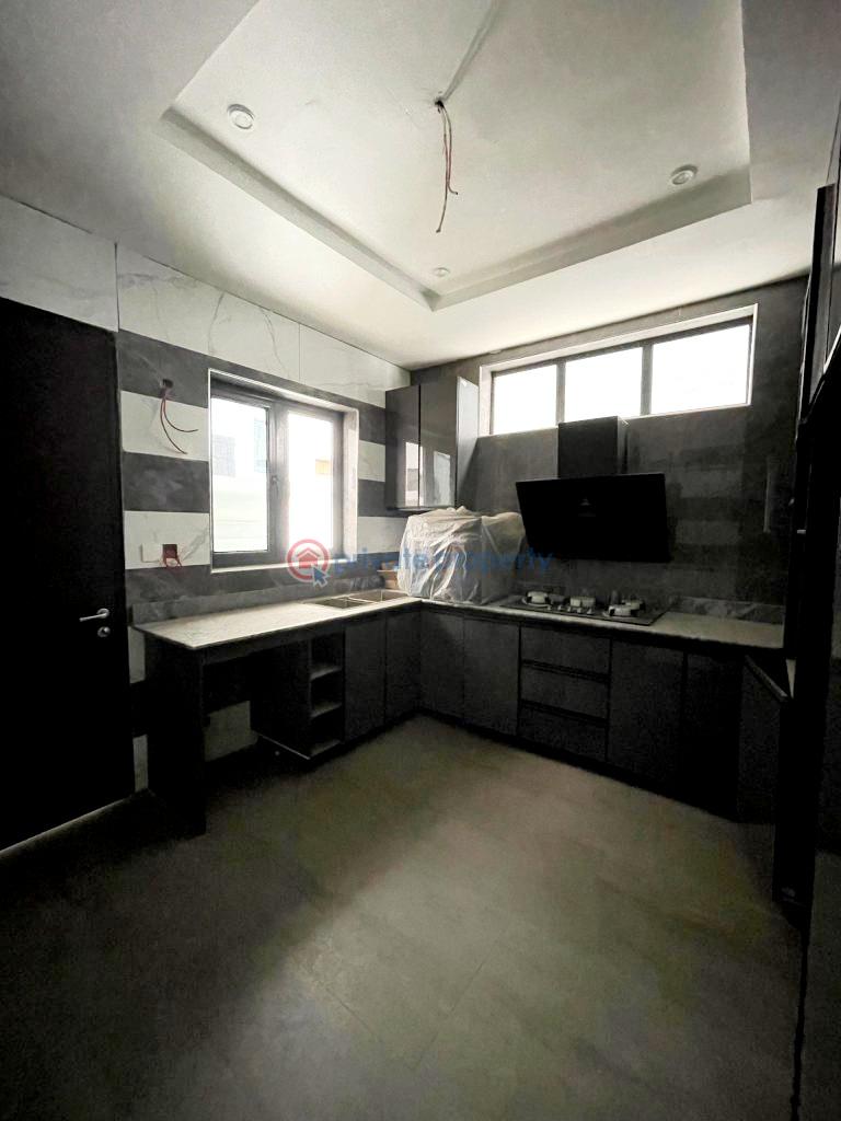 4 bedroom Detached Duplex For Sale Chevron Drive Lekki Lagos - 4