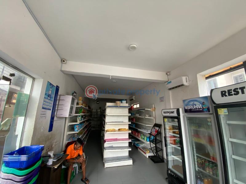 100 square meters shop space - 3 Mall/Complex/Plaza For Rent Ikota Lekki Lagos - 3