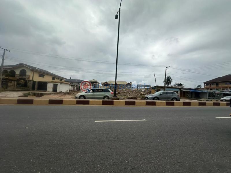 1000sqm bareland - 2 Commercial Land For Sale Idiape, Opposite Sao Filling Station, Ibadan Oyo - 2