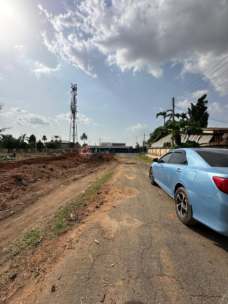 Mixed use Land For Sale Rotimi William Street Old Bodija Ibadan Oyo - 0