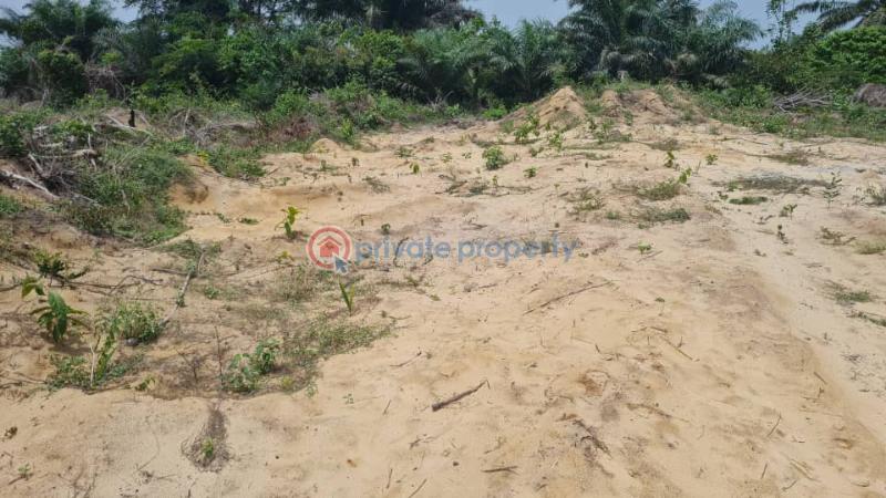 Commercial Land For Sale Amen Estate Phase 3, Ayetoro Directly Facing Lekki Epe Expressway, Ibeju-Lekki Lagos - 0