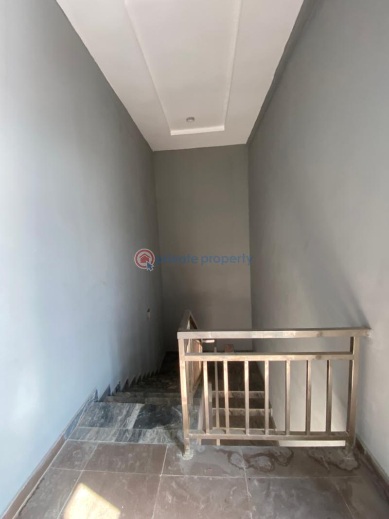 Mall/Complex/Plaza For Sale Orchid Road Lekki Expressway Lagos - 3