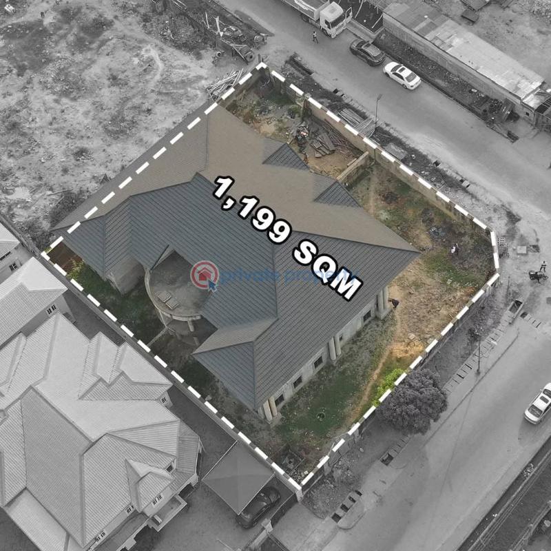 1,199sqm of land (with structure on it) - 3 Residential Land For Sale Lekki Phase 1 Lagos - 3