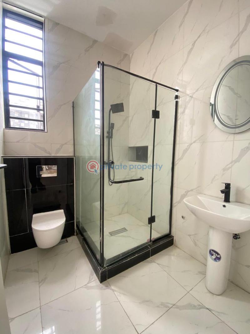 2 bedroom Block Of Flats For Rent Ikate Elegushi Lekki Lagos - 1