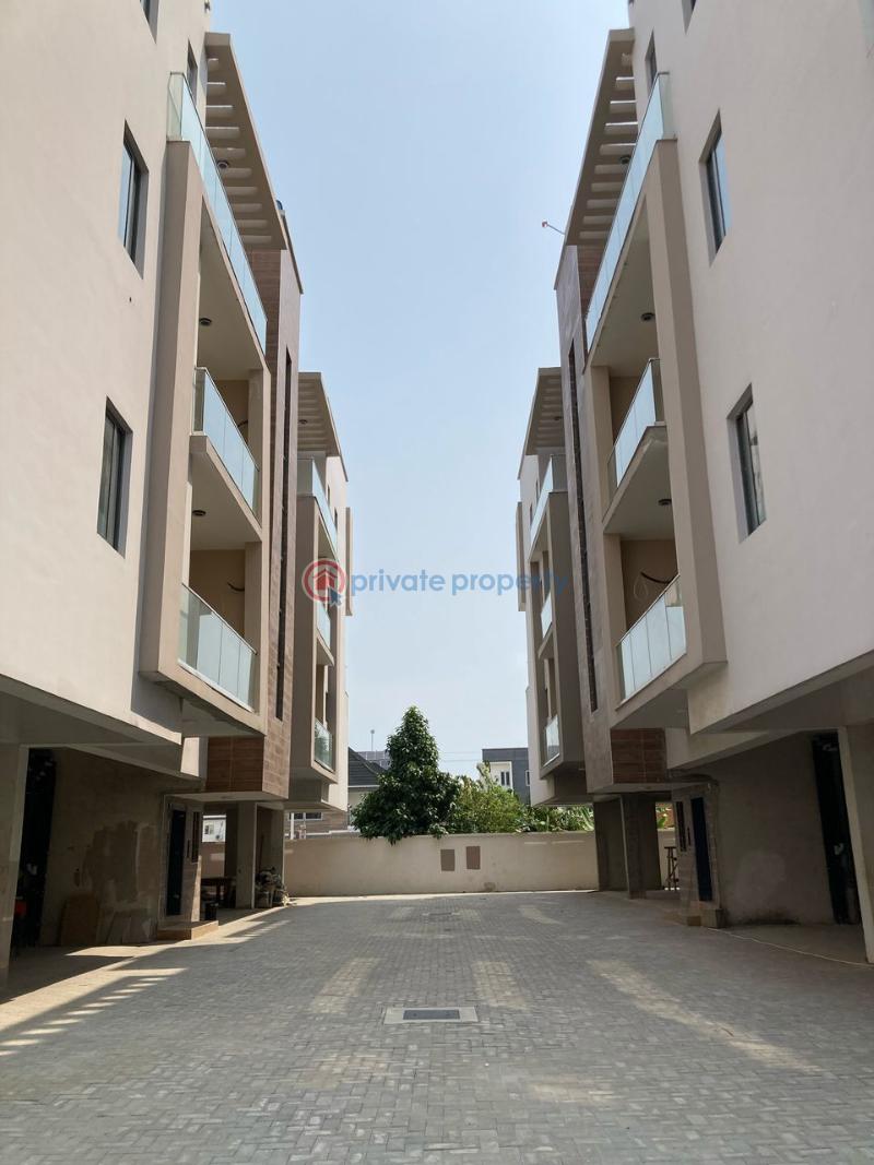 2 bedroom Block Of Flats For Sale Ologolo Lekki Lagos - 1
