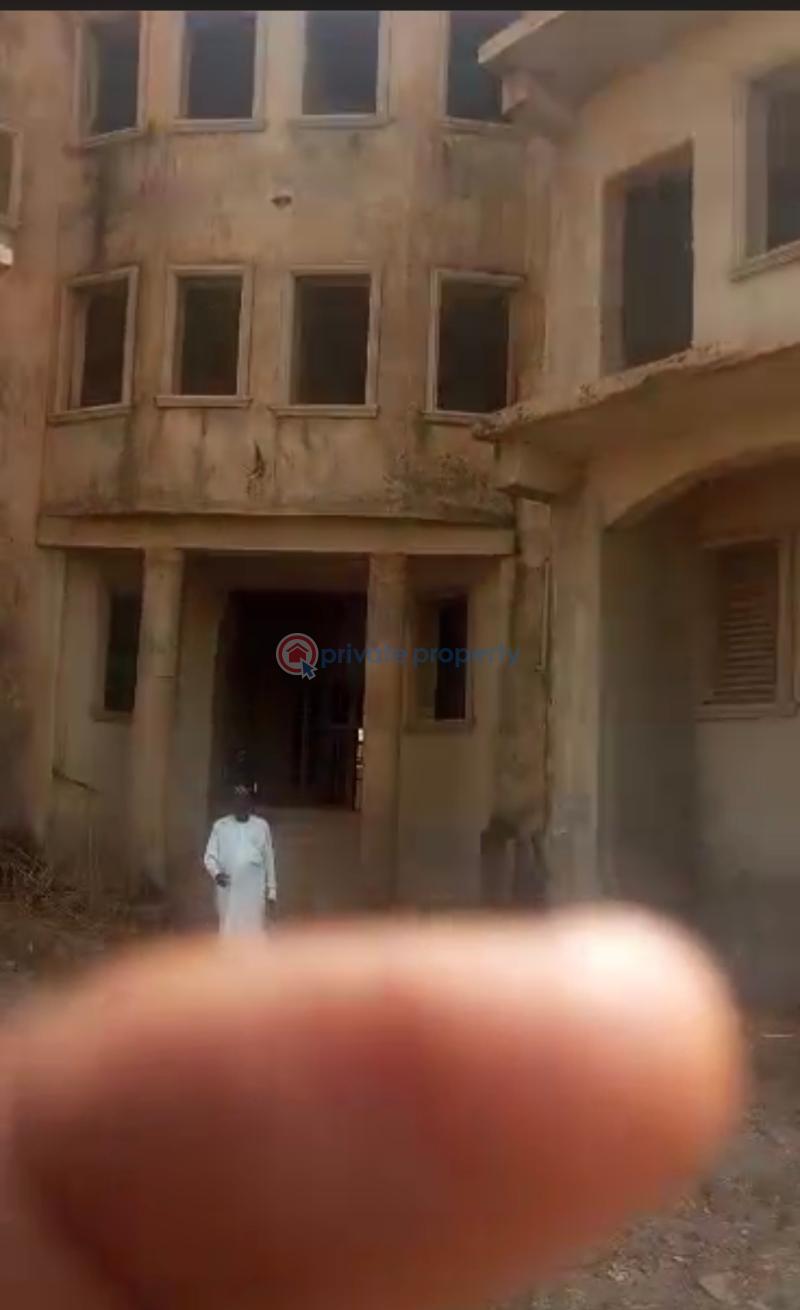 3 bedroom Block Of Flats For Sale Dawaki Abuja Phase 3  - 2