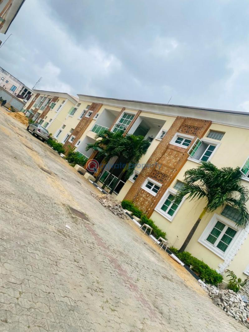 3 bedroom Block Of Flats For Rent Lekki Phase 1 Lagos