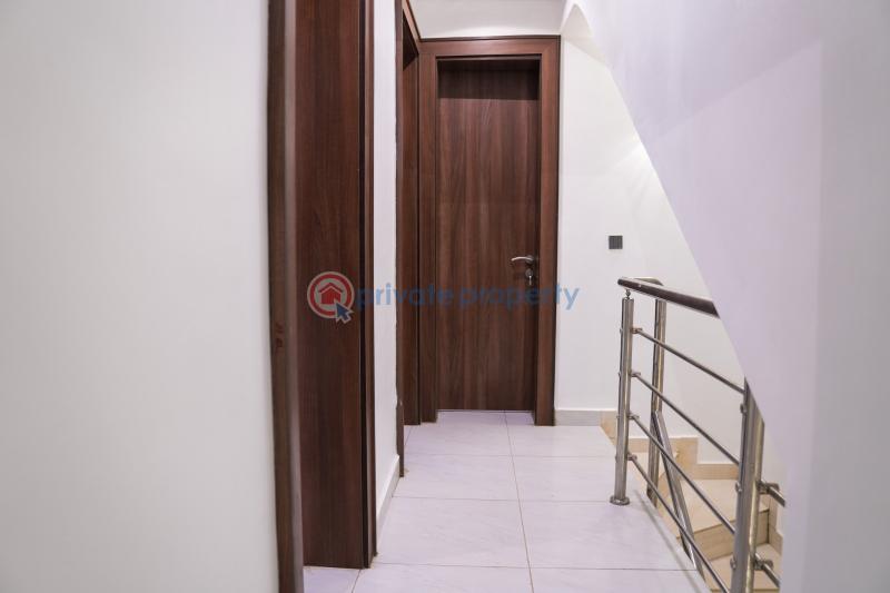 12 units of luxury townhomes/ flats/ apartments (multi-levels) - 16 2 bedroom Flat & Apartment For Sale No 9 Samuel Oladele Crescent Katampe Main Abuja Phase 2  - 16