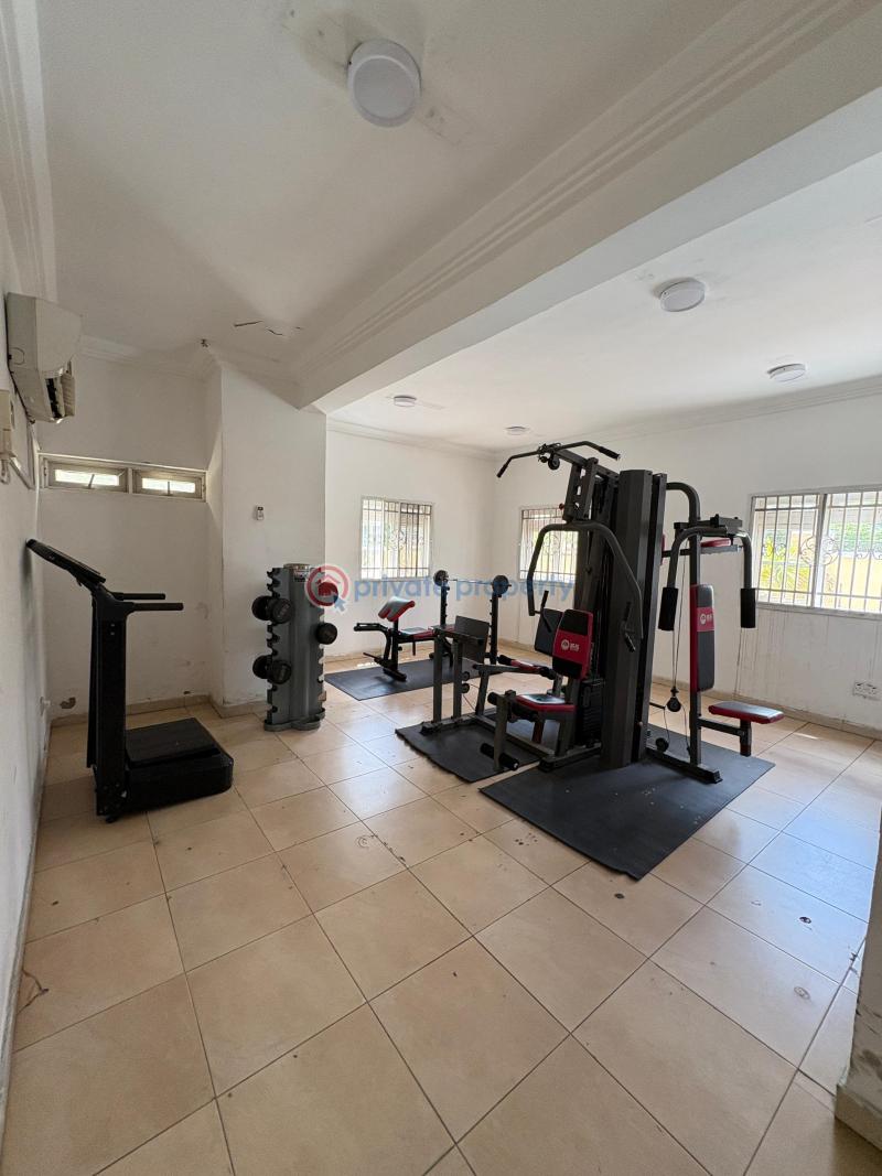 12 units of well maintained 3 bedroom apartment with a swimming pool & bq up - 4 3 bedroom Block Of Flats For Rent Victoria Island Lagos - 4