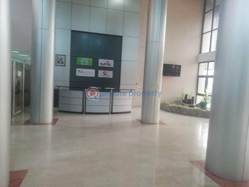 120 sqm & 400 sqm office space with 24 hours power supply - 9 Office For Rent Victoria Island Lagos - 9