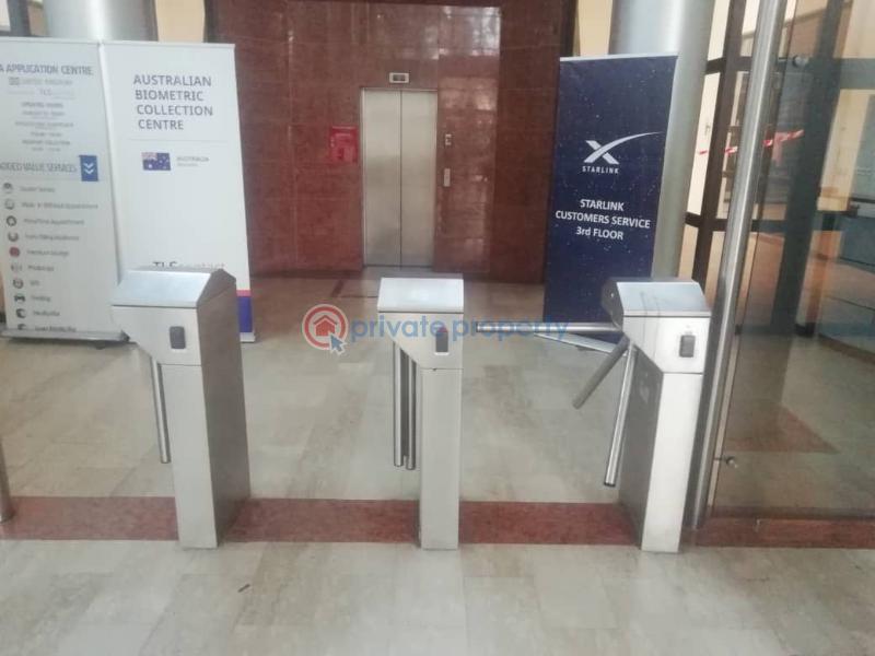120 sqm & 400 sqm office space with 24 hours power supply - 7 Office For Rent Victoria Island Lagos - 7