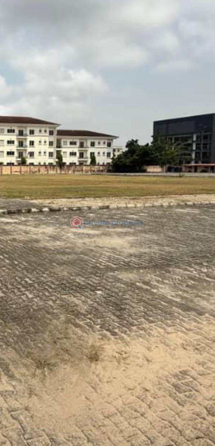 10 bedroom Mixed use Land For Sale Along Admiralty Way Lekki Phase 1 Lagos - 0