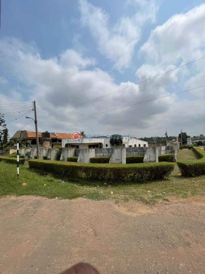 5 bedroom Bungalow For Sale Basorun Housing Estate Akobo Ibadan Oyo - 2