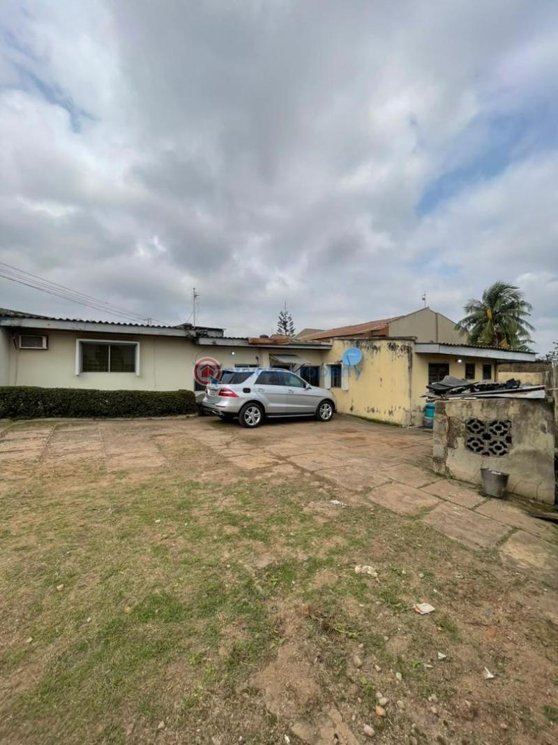 5 bedroom Bungalow For Sale Basorun Housing Estate Akobo Ibadan Oyo - 5
