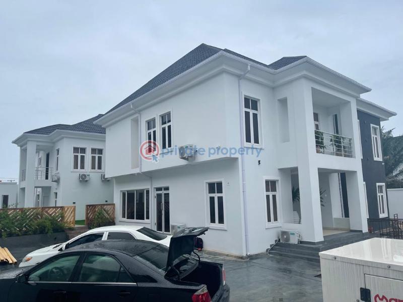 10 bedroom Commercial Property For Sale Off Rd 6,lekki Scheme 2,etiosa Lagos Lekki Phase 2 Lagos - 0