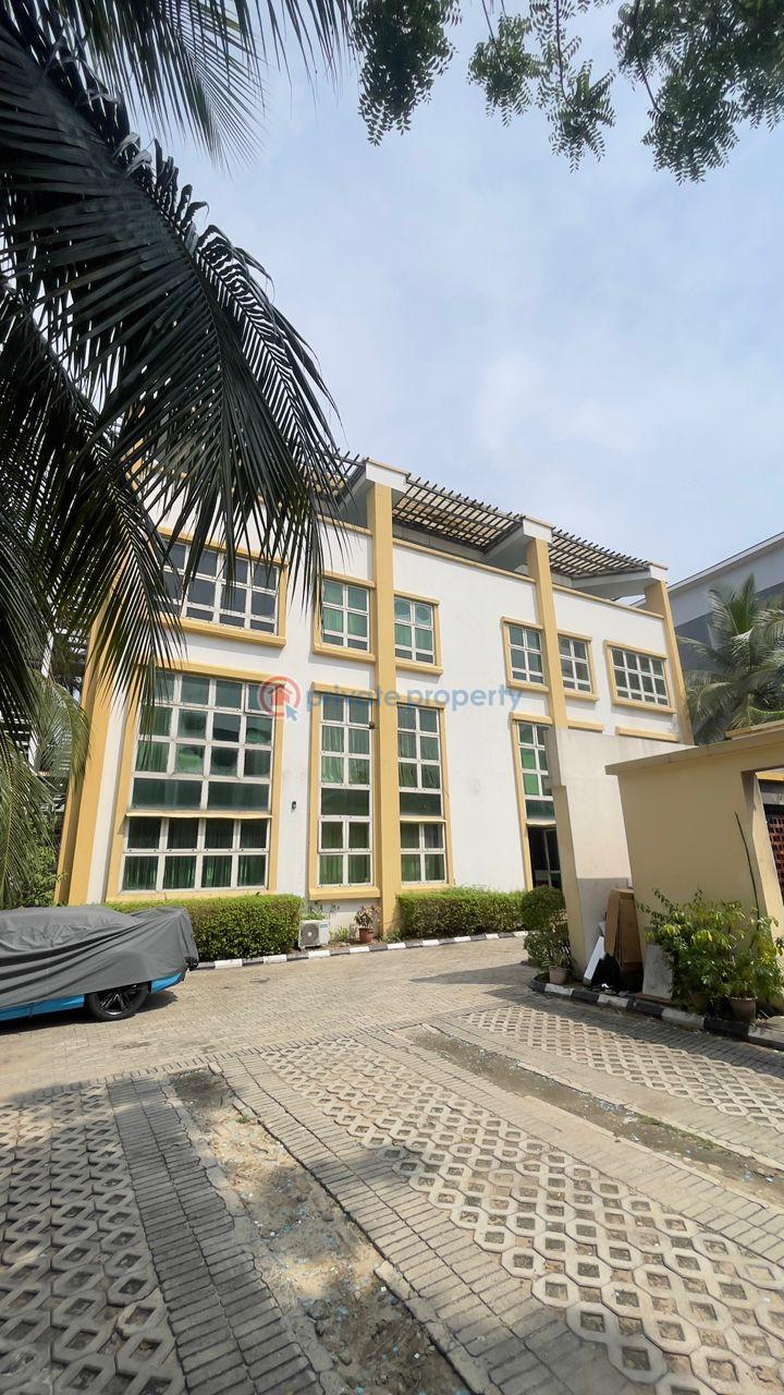3 bedroom Block Of Flats For Sale Oniru Victoria Island Lagos - 2