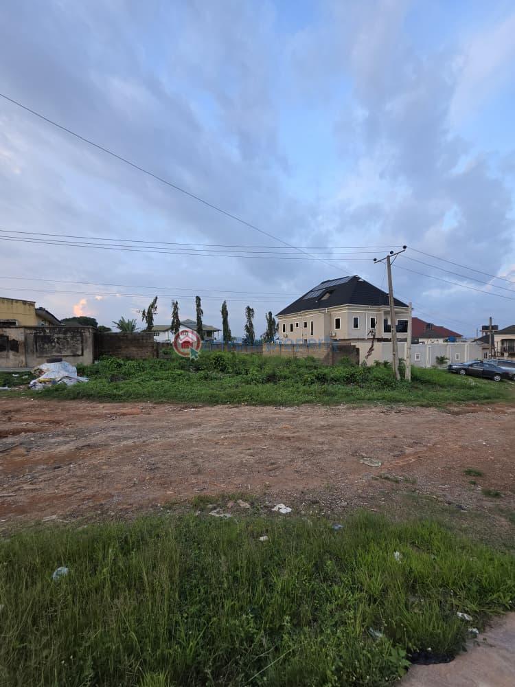 Land For Sale Buddy Olofa Highly Accessible, With Direct Access To The Main Akala Estate Road. Ibadan Oyo - 1