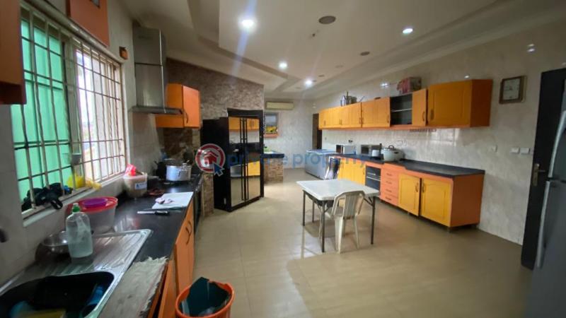 10 bedroom Duplex For Sale Kado Abuja Phase 2  - 18