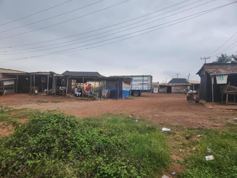Mixed use Land For Sale Old Ife Road Alakia Ibadan Oyo - 5