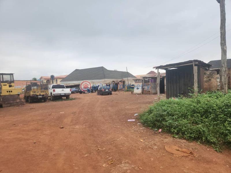 Mixed use Land For Sale Old Ife Road Alakia Ibadan Oyo - 9