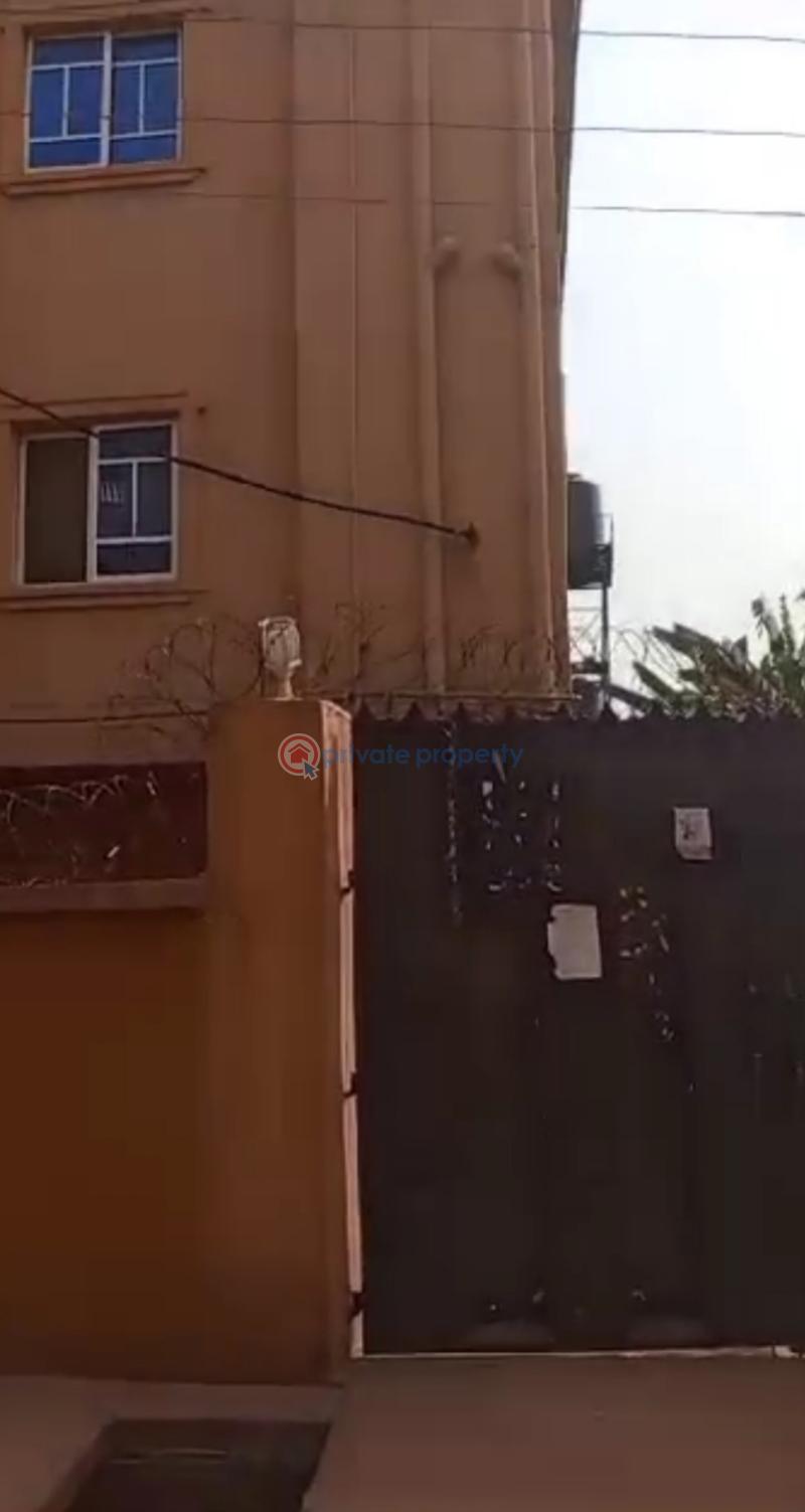 3 bedroom Townhouse For Sale One Day Agbani Road Enugu Area  - 1