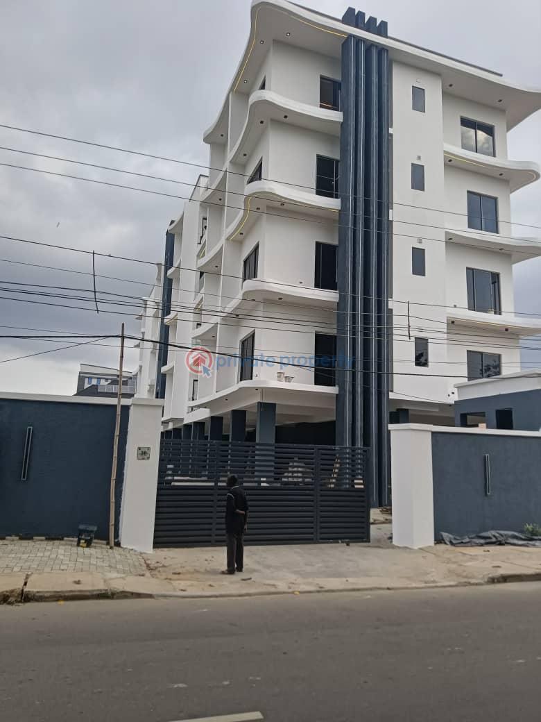 3 bedroom Block Of Flats For Sale Ikeja GRA Lagos - 15