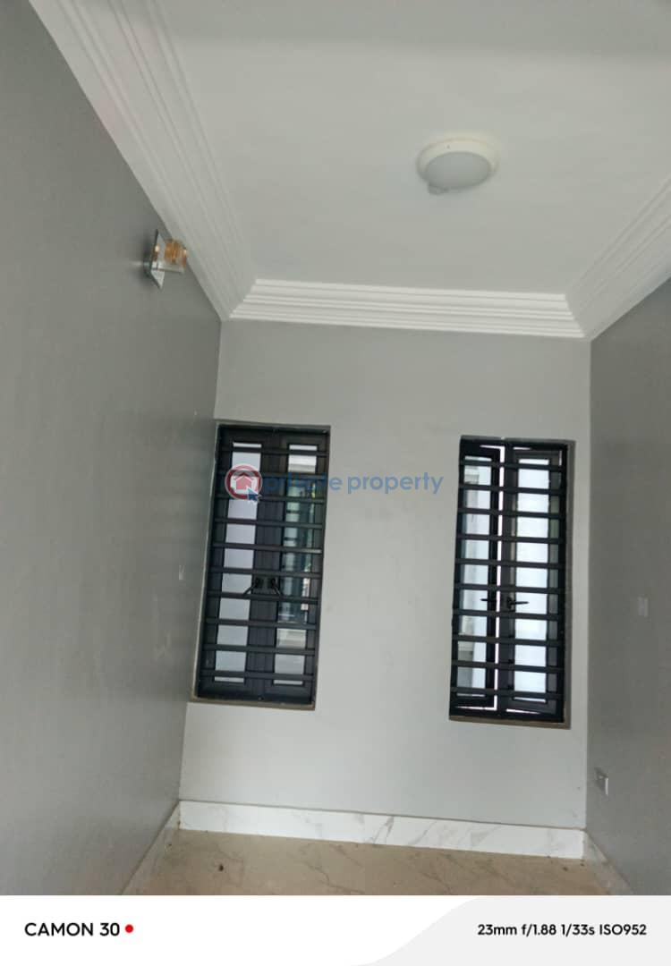 3 bedroom Block Of Flats For Sale Shonibare Estate Maryland Lagos - 3