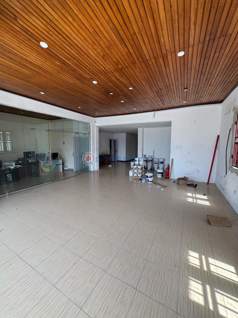 Office For Rent Lekki Phase 1 Lagos - 11