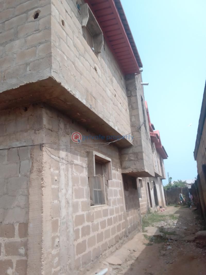 17 units of room self contain and 1 unit of two bedroom flat - 2 1 bedroom Self Contain For Sale Magboro Obafemi Owode Ogun - 2