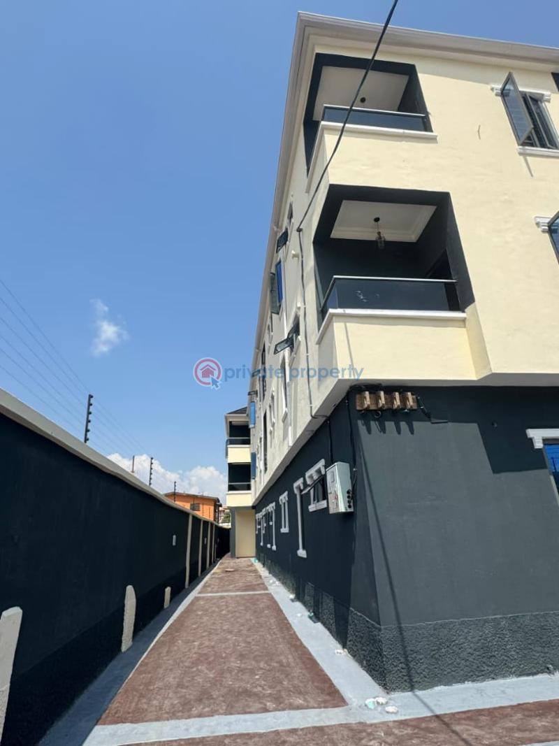 1 bedroom Flat & Apartment For Sale Akoka Yaba Lagos - 0