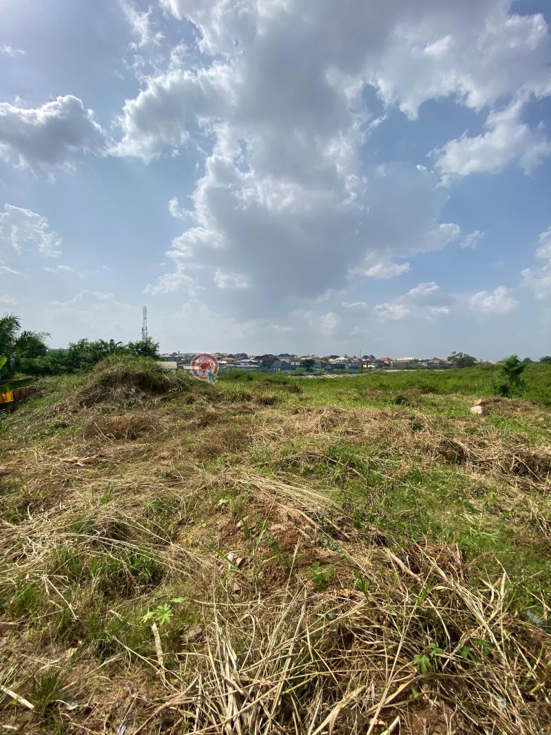 Land For Sale Ọmọlolu Olunlọyọ Gra, Behind Adeọyọ Hospital, Off Ring Road, Ibadan. Oyo State Ibadan Oyo - 1