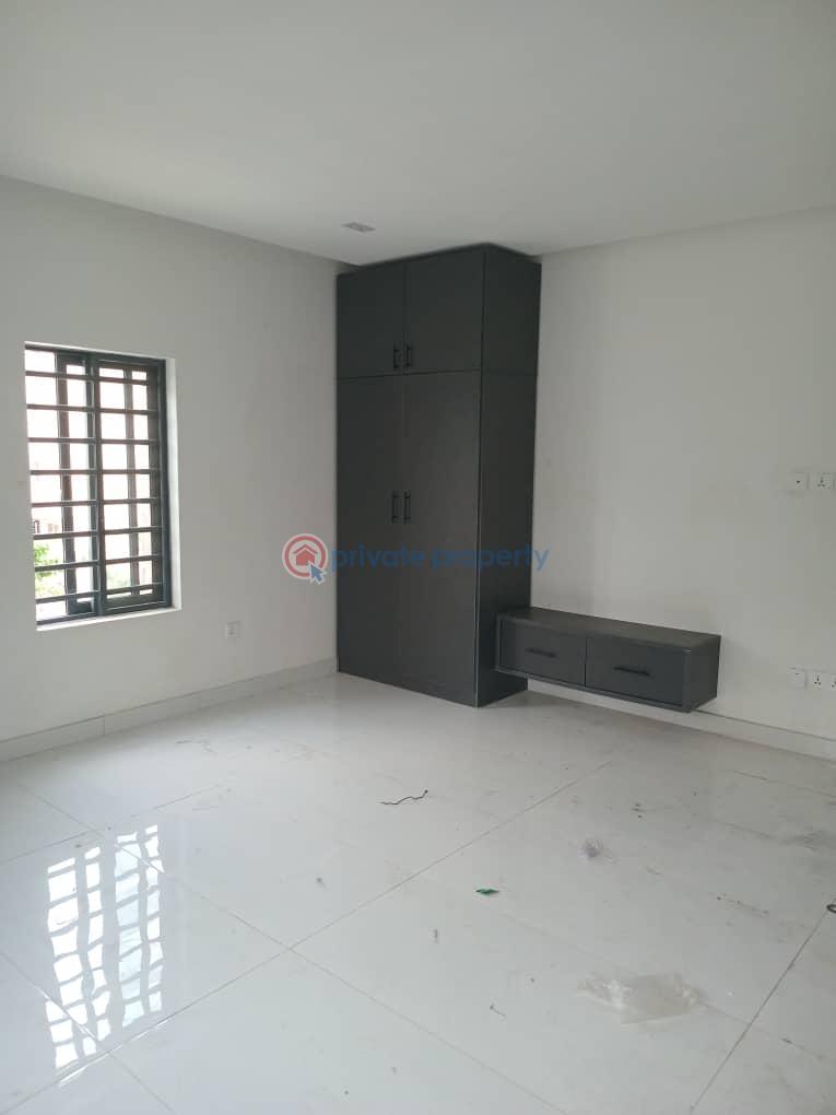 2 bedroom Block Of Flats For Rent Ikeja GRA Lagos - 2