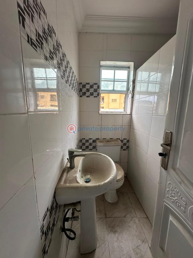 2 bedroom Shared Apartment For Rent Oniru Victoria Island Lagos - 17