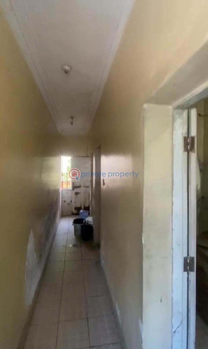 1 bedroom Shop For Rent Main Maitama Abuja Phase 1  - 5