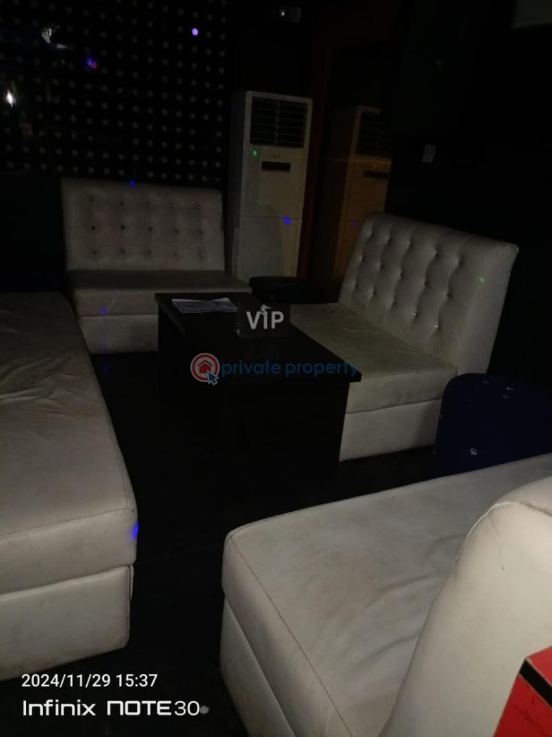 10 bedroom Hotel For Rent Opebi Ikeja Lagos - 22
