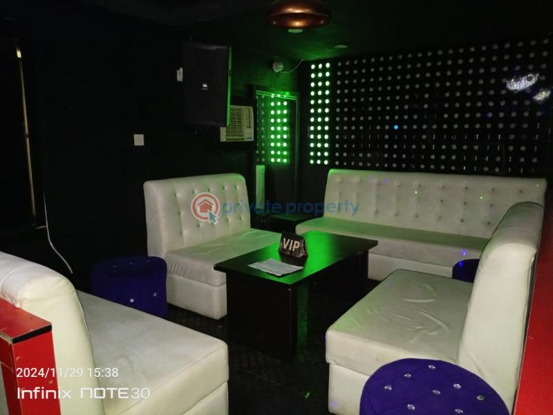 10 bedroom Hotel For Rent Opebi Ikeja Lagos - 19