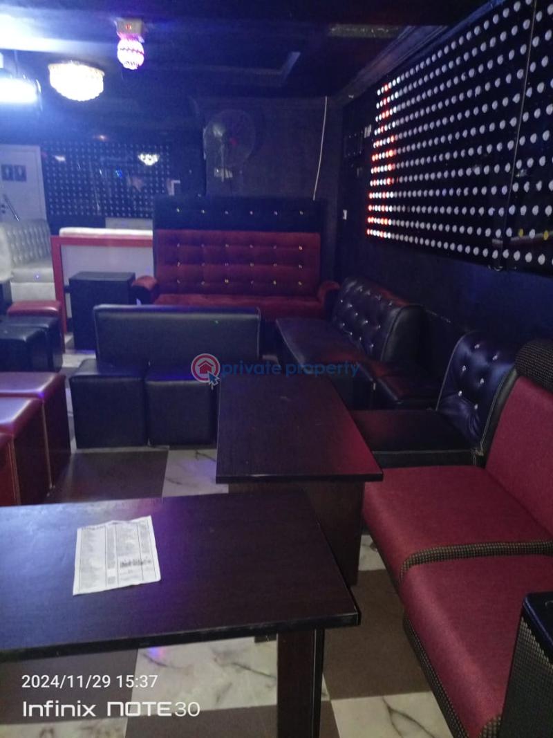 10 bedroom Hotel For Rent Opebi Ikeja Lagos - 20