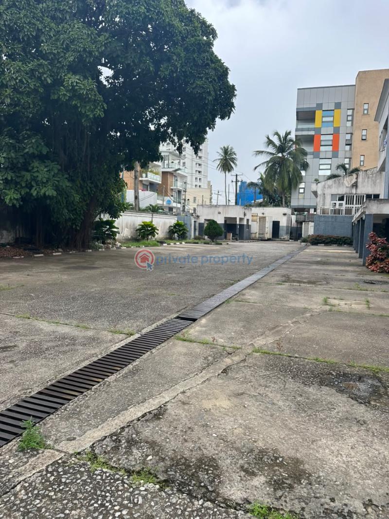 3 bedroom Block Of Flats For Rent Old Ikoyi Lagos - 26