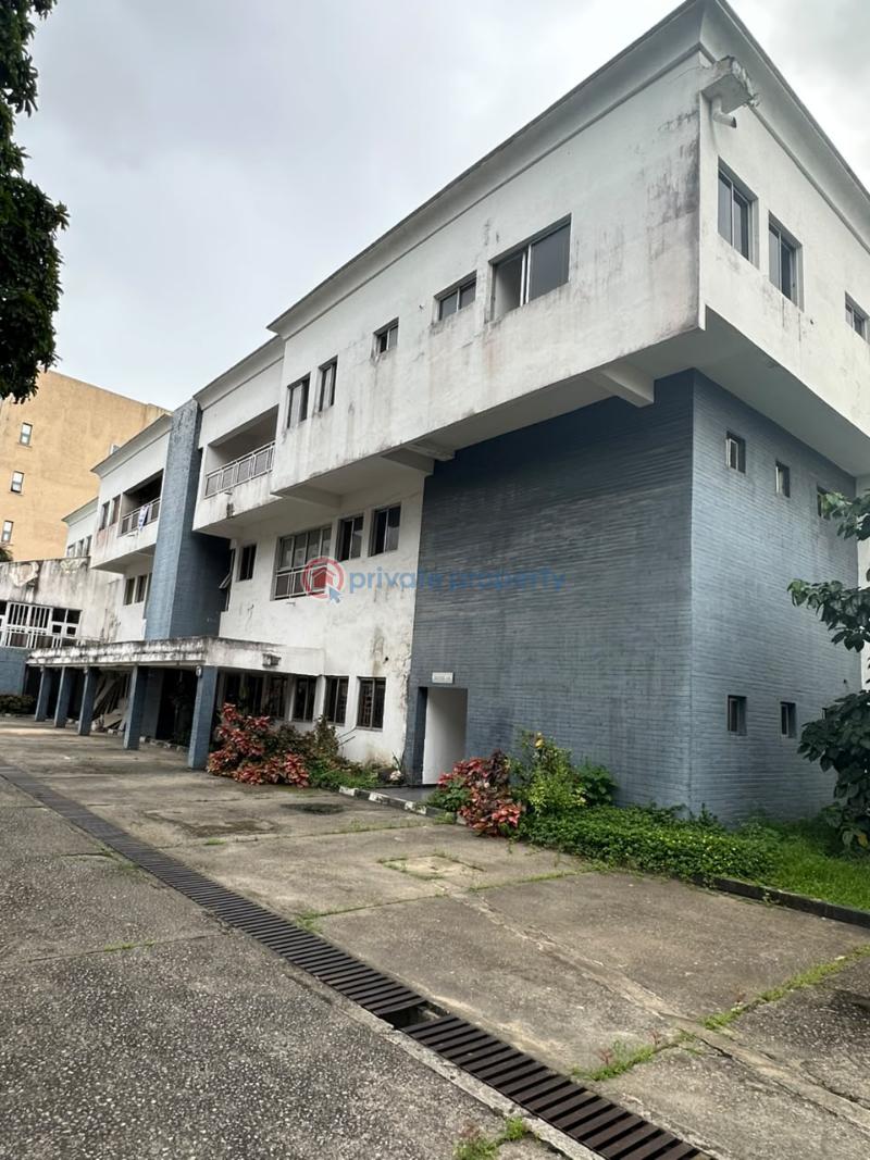3 bedroom Block Of Flats For Rent Old Ikoyi Lagos - 2