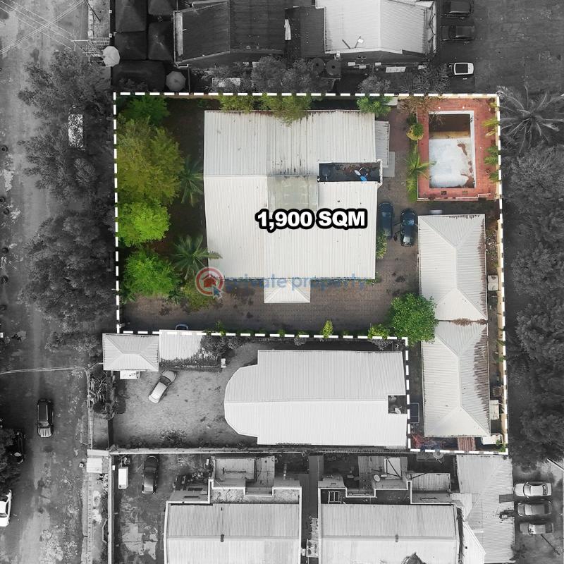 1900 sqm of land (with structure on it) - 2 Mixed use Land For Sale Lekki Phase 1 Lagos - 2