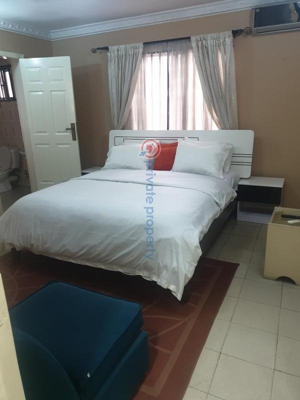 1 bedroom Self Contain Short let Aishar Court. Block E. Shonibare Estate Ikeja GRA Lagos - 6