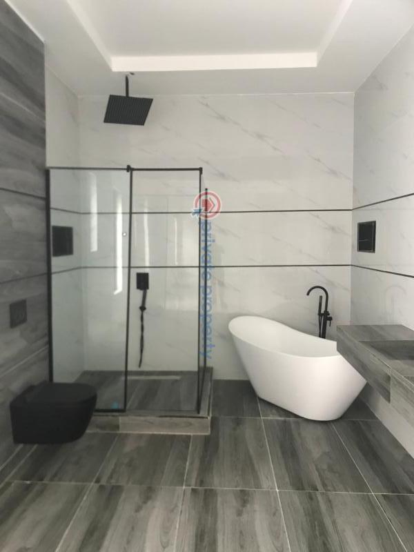 5 bedroom Detached Duplex For Sale Chevron Drive Lekki Lagos - 11