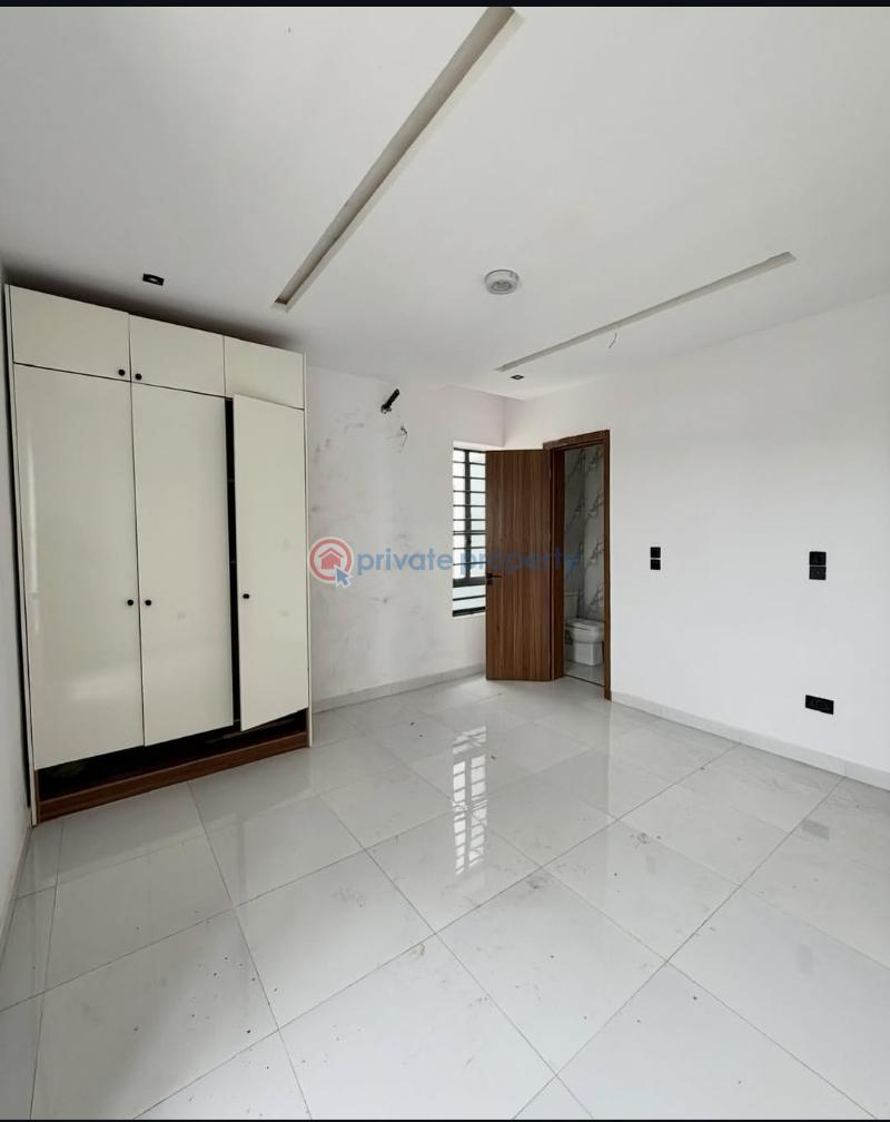 2 bedroom Block Of Flats For Sale Victoria Garden City Lekki Lagos - 7